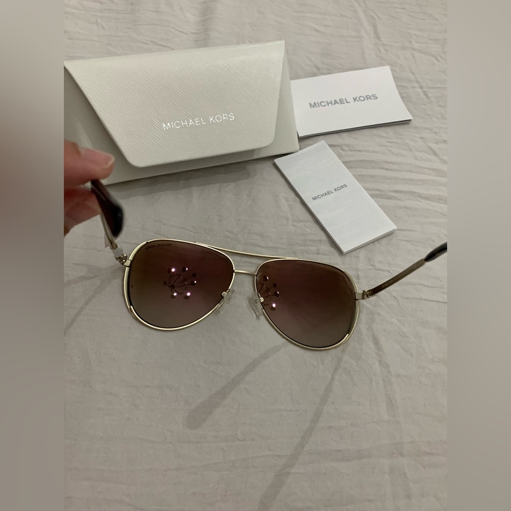 New Michael Kors aviator sunglasses gold mirror - Picture 13 of 14